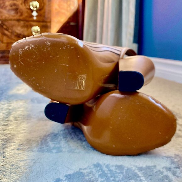 Givenchy 00s Peep Toe Slingback Tan Leather Heels - Picture 9 of 11